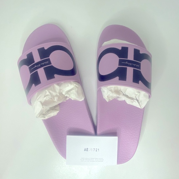Ferragamo Gancini Pool Slides - NWT and box and dust bag - Picture 2 of 12